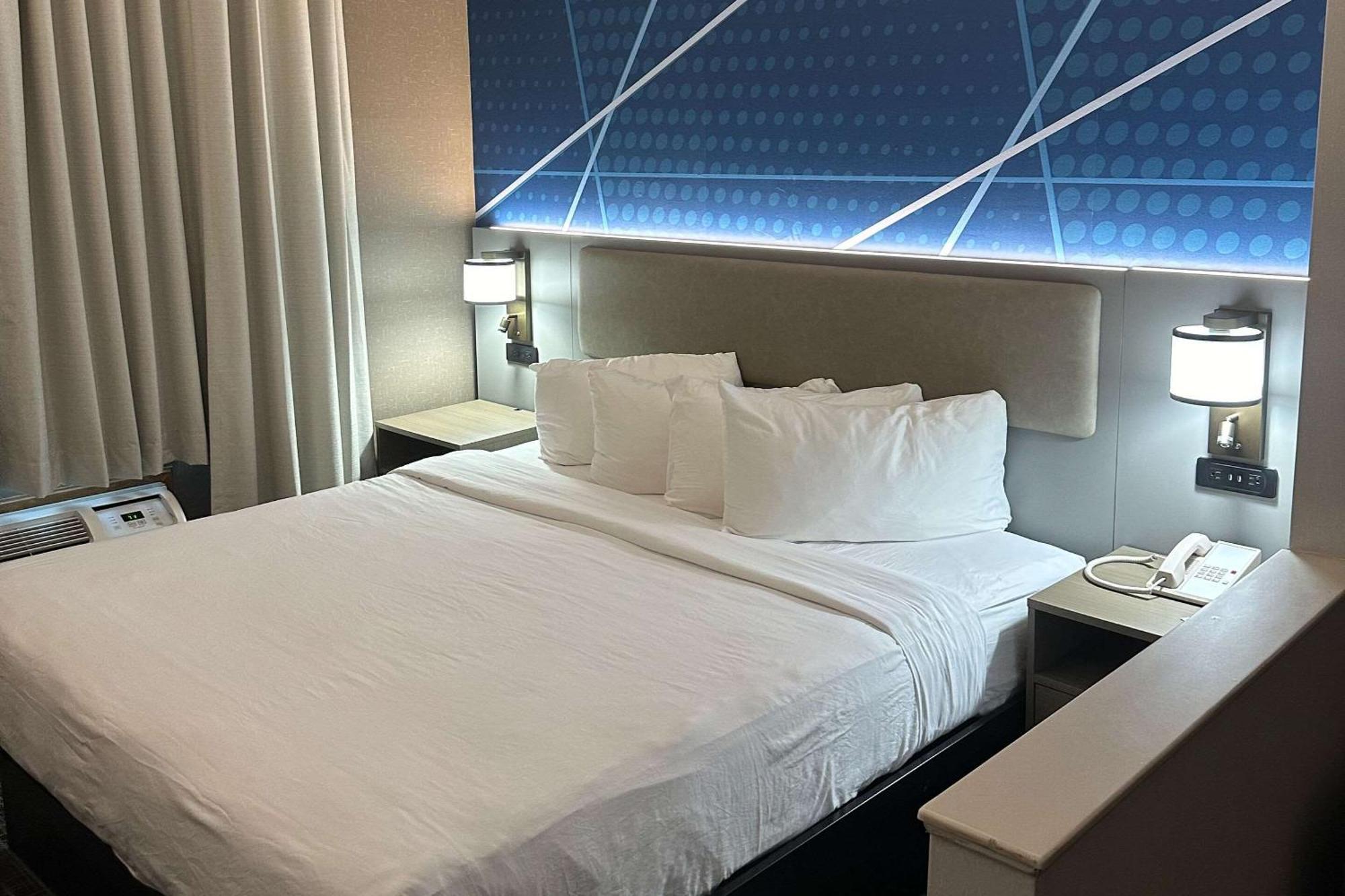Comfort Suites Клакамас Екстериор снимка