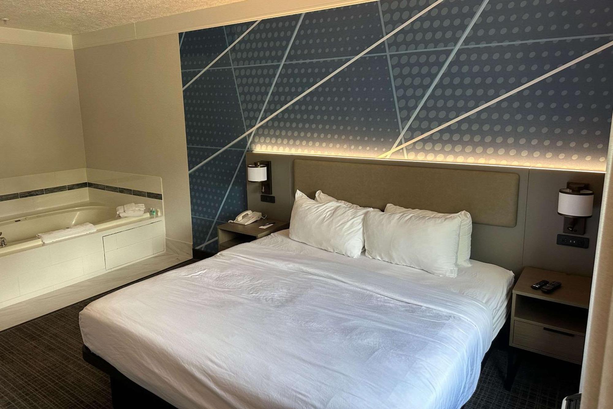 Comfort Suites Клакамас Екстериор снимка